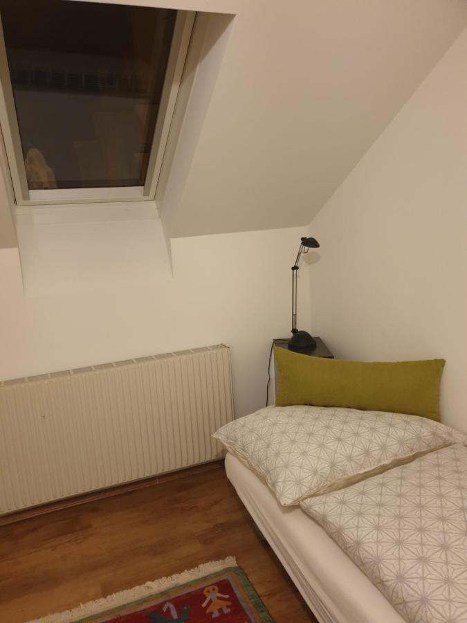 Apartment Stockerau Bagian luar foto